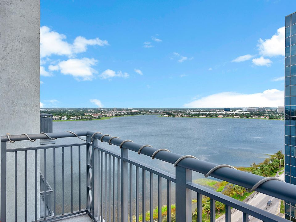 待售: $475,000 (2 贝兹, 2 浴室, 1164 平方英尺)