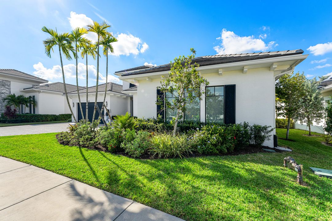 На продажу: $2,990,000 (3 спален, 3 ванн, 3915 Квадратных фут)