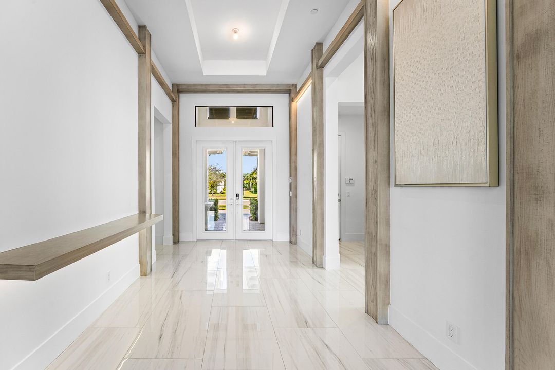 На продажу: $2,990,000 (3 спален, 3 ванн, 3915 Квадратных фут)