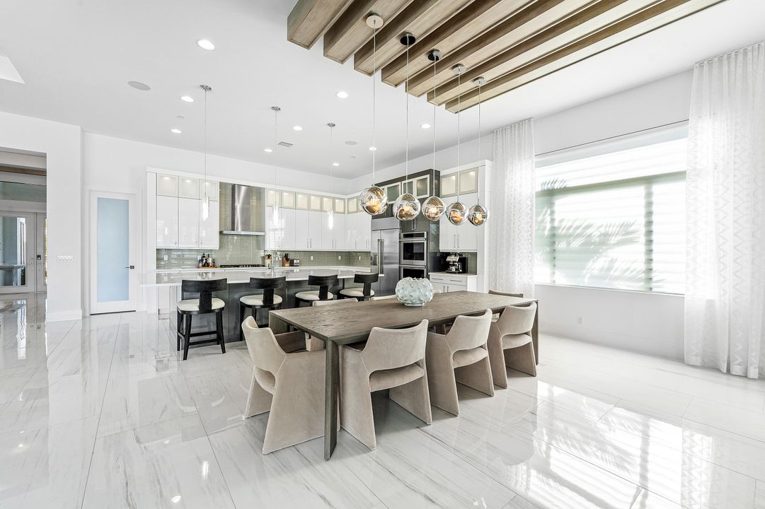 На продажу: $2,990,000 (3 спален, 3 ванн, 3915 Квадратных фут)