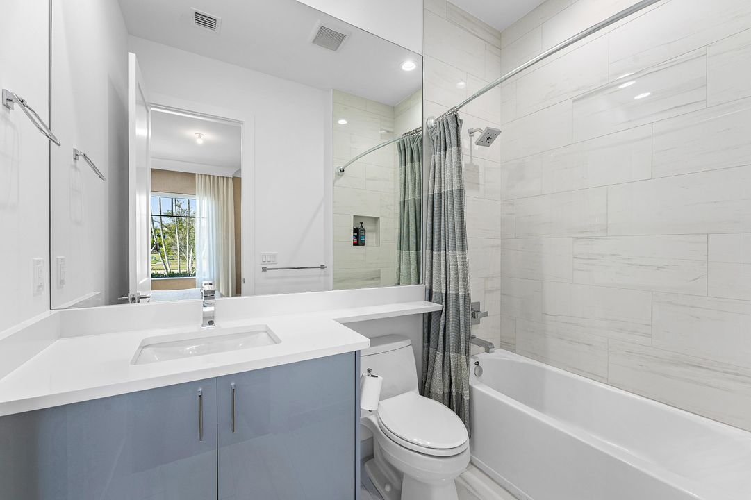 На продажу: $2,990,000 (3 спален, 3 ванн, 3915 Квадратных фут)