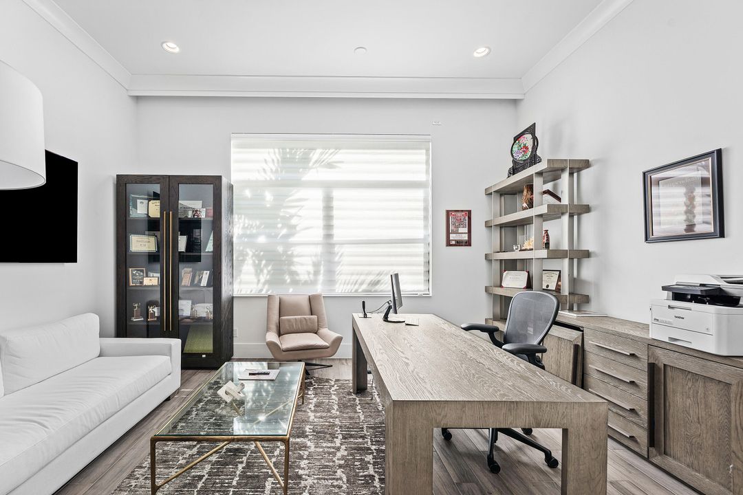 На продажу: $2,990,000 (3 спален, 3 ванн, 3915 Квадратных фут)