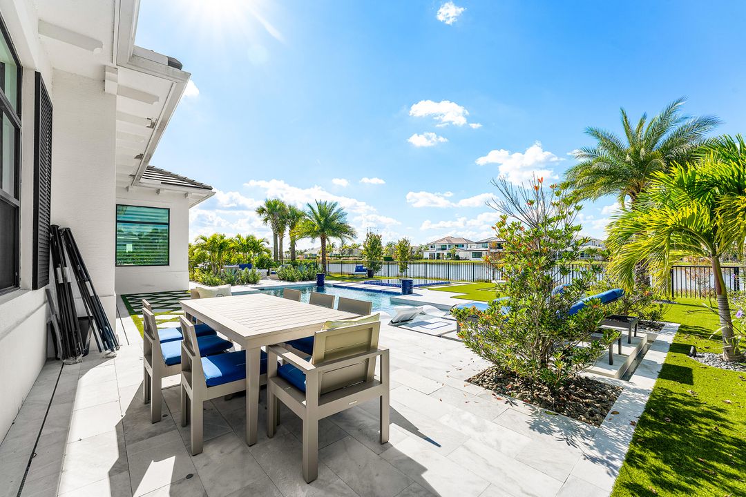 На продажу: $2,990,000 (3 спален, 3 ванн, 3915 Квадратных фут)