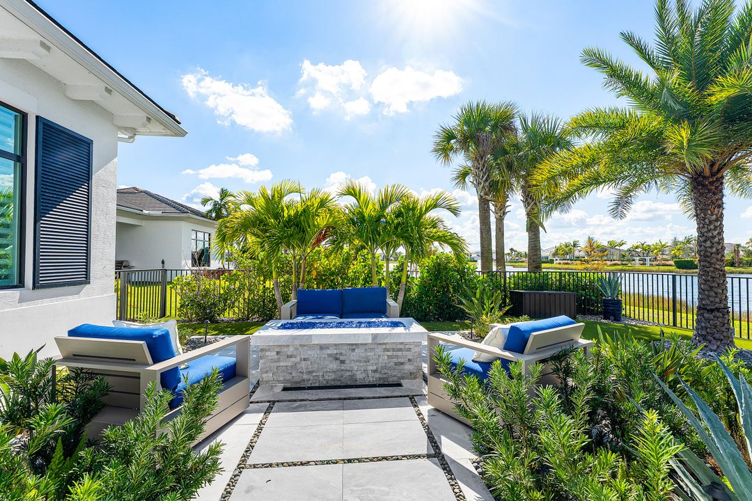 На продажу: $2,990,000 (3 спален, 3 ванн, 3915 Квадратных фут)