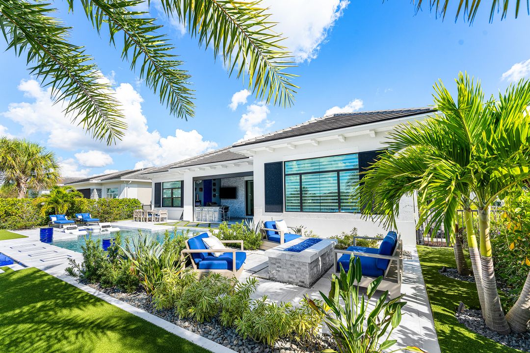 На продажу: $2,990,000 (3 спален, 3 ванн, 3915 Квадратных фут)