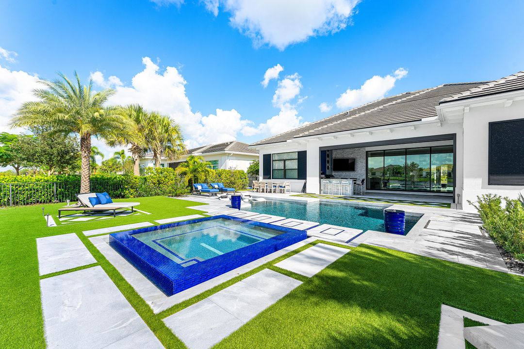 На продажу: $2,990,000 (3 спален, 3 ванн, 3915 Квадратных фут)