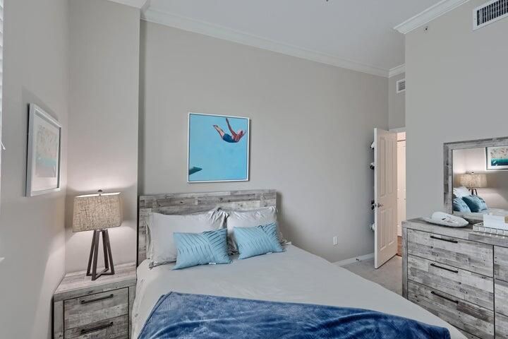 For Sale: $699,000 (3 beds, 2 baths, 1390 Square Feet)