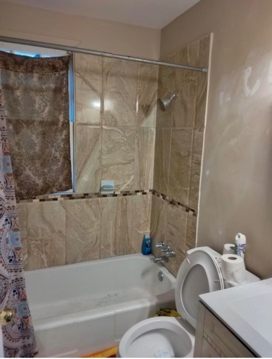 待售: $140,000 (3 贝兹, 1 浴室, 829 平方英尺)