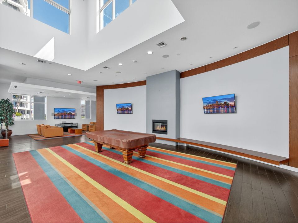 待售: $475,000 (2 贝兹, 2 浴室, 1164 平方英尺)