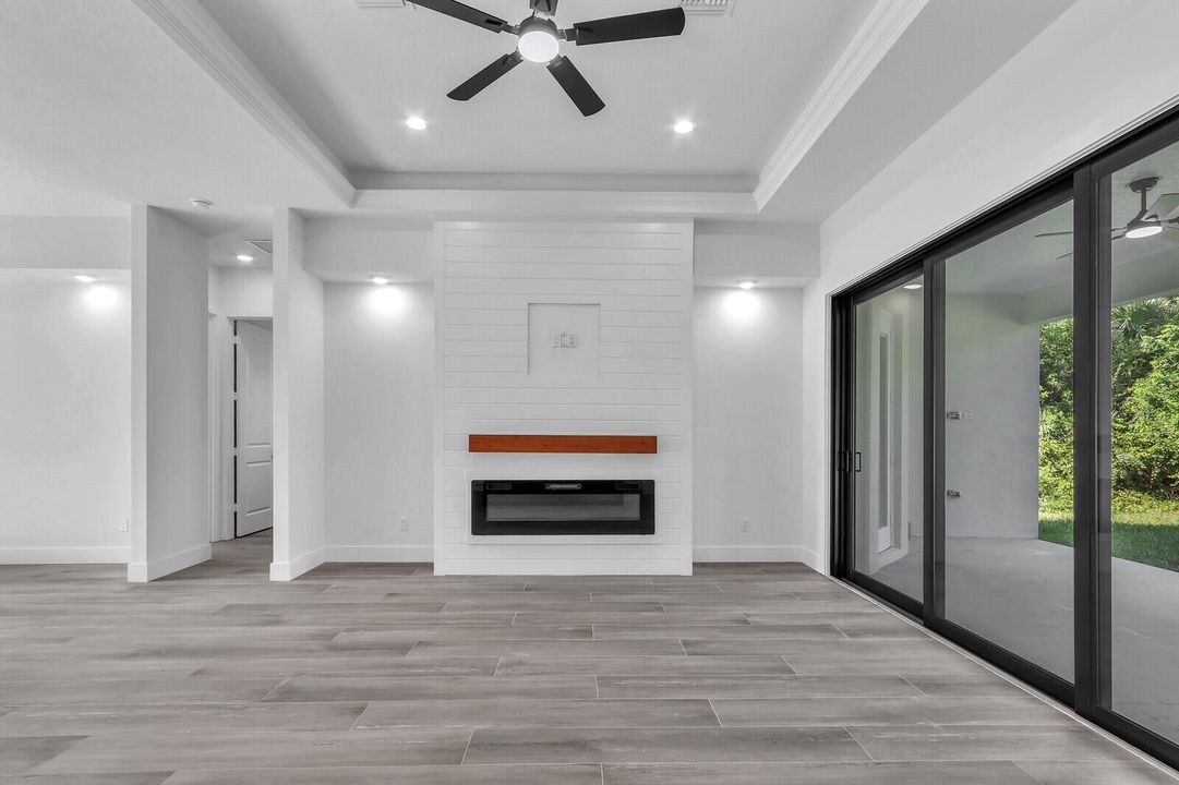 На продажу: $534,900 (3 спален, 3 ванн, 2058 Квадратных фут)