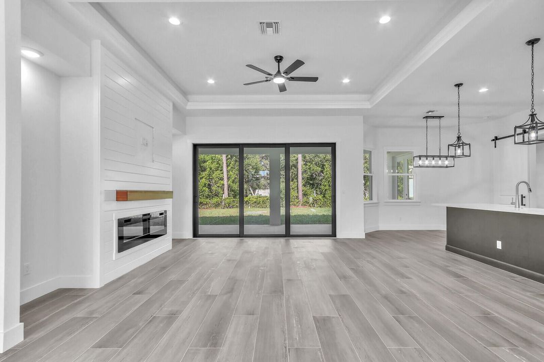 На продажу: $534,900 (3 спален, 3 ванн, 2058 Квадратных фут)