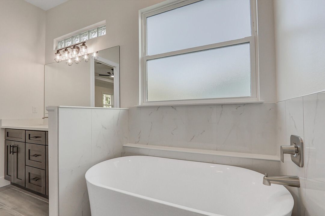 На продажу: $534,900 (3 спален, 3 ванн, 2058 Квадратных фут)