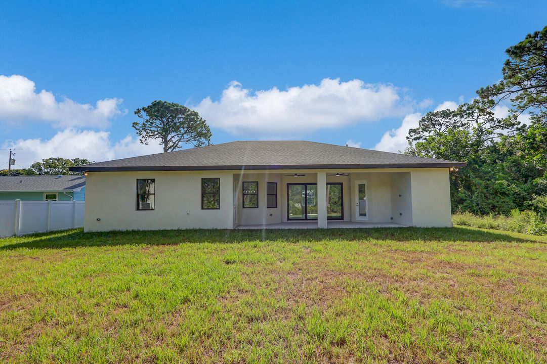 На продажу: $534,900 (3 спален, 3 ванн, 2058 Квадратных фут)