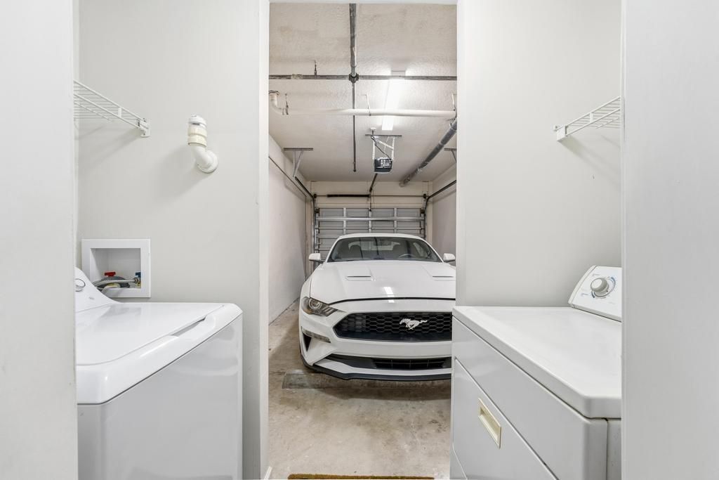 待售: $395,000 (2 贝兹, 2 浴室, 1194 平方英尺)