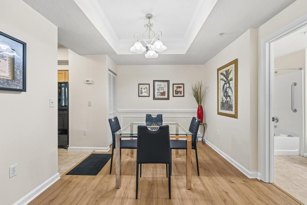 待售: $395,000 (2 贝兹, 2 浴室, 1194 平方英尺)