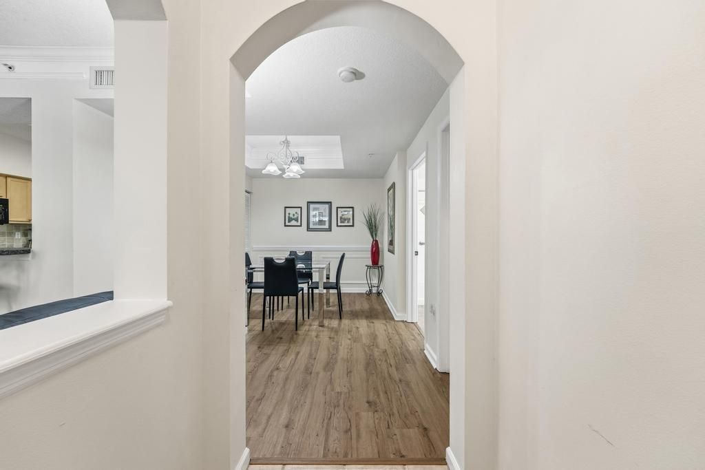 待售: $395,000 (2 贝兹, 2 浴室, 1194 平方英尺)