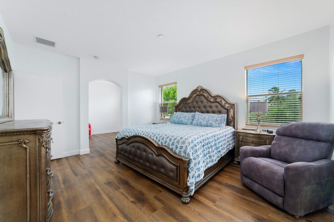 待售: $629,000 (5 贝兹, 3 浴室, 2663 平方英尺)