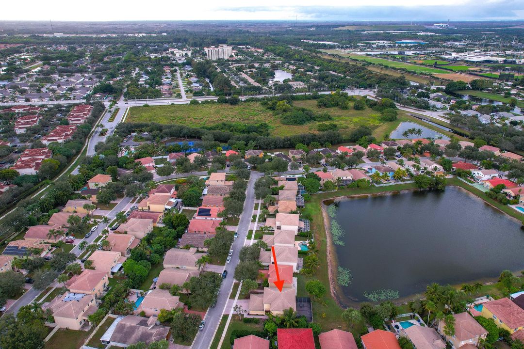 待售: $629,000 (5 贝兹, 3 浴室, 2663 平方英尺)