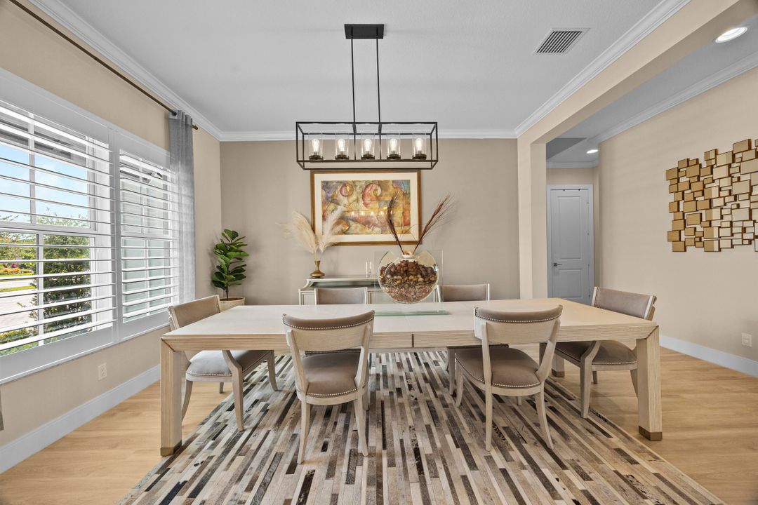 待售: $1,275,000 (5 贝兹, 4 浴室, 3963 平方英尺)