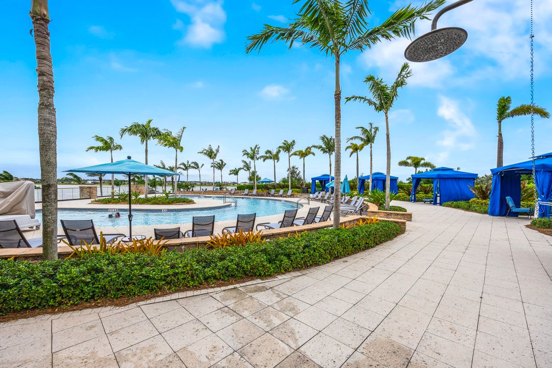 待售: $1,275,000 (5 贝兹, 4 浴室, 3963 平方英尺)