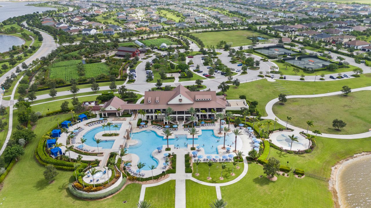 待售: $1,275,000 (5 贝兹, 4 浴室, 3963 平方英尺)