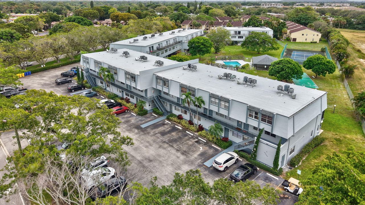 En Venta: $239,000 (2 camas, 2 baños, 1336 Pies cuadrados)