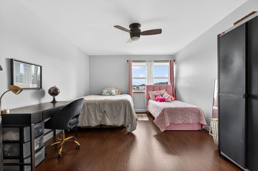 En Venta: $239,000 (2 camas, 2 baños, 1336 Pies cuadrados)