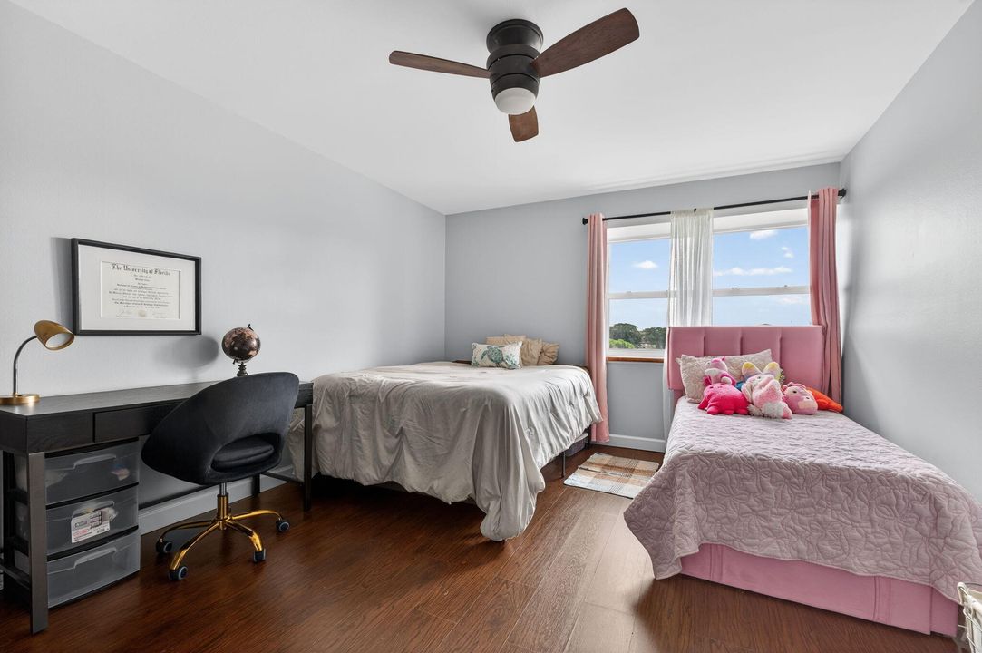 En Venta: $239,000 (2 camas, 2 baños, 1336 Pies cuadrados)