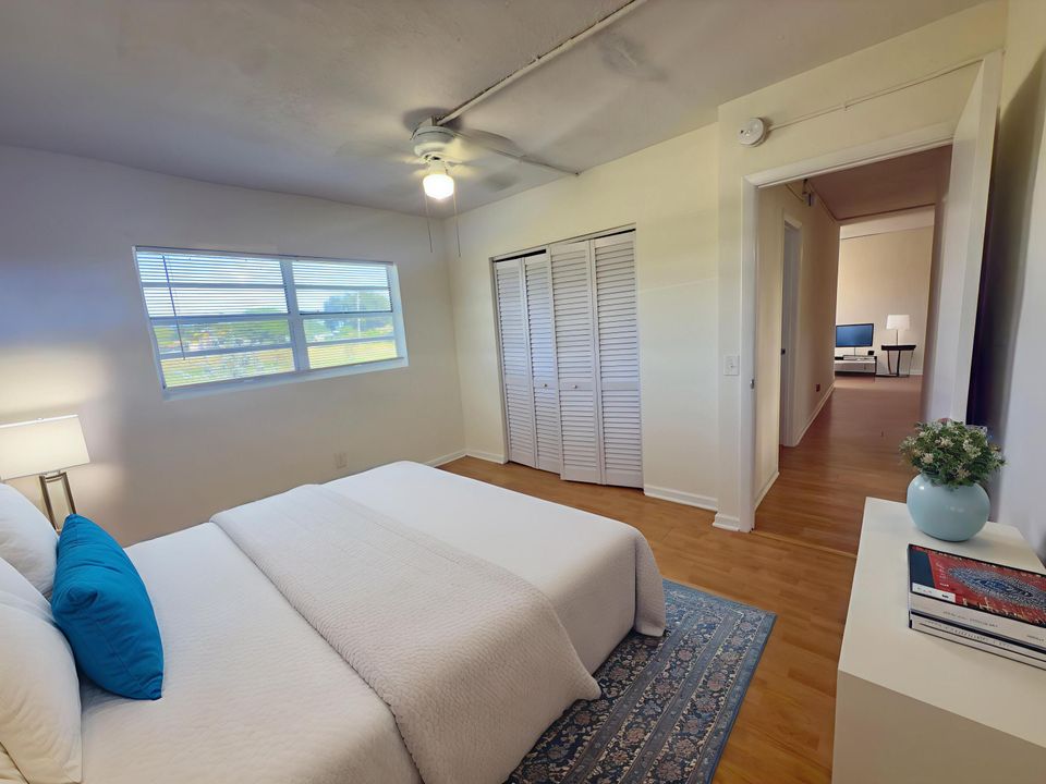 For Rent: $2,000 (3 beds, 1 baths, 844 Square Feet)