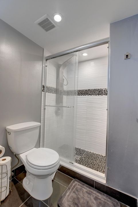 En Venta: $239,000 (2 camas, 2 baños, 1336 Pies cuadrados)