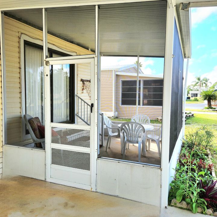 For Sale: $74,999 (2 beds, 2 baths, 768 Square Feet)