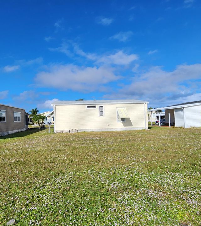 For Sale: $74,999 (2 beds, 2 baths, 768 Square Feet)