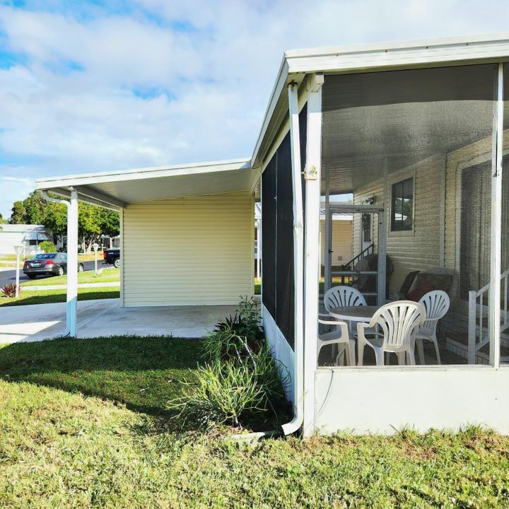 For Sale: $74,999 (2 beds, 2 baths, 768 Square Feet)