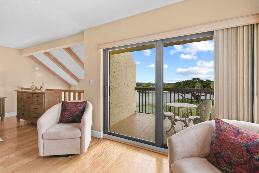 En Venta: $675,000 (2 camas, 2 baños, 1938 Pies cuadrados)