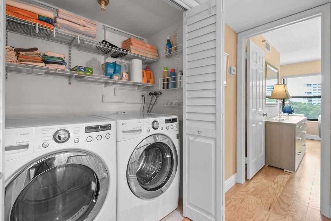 En Venta: $675,000 (2 camas, 2 baños, 1938 Pies cuadrados)