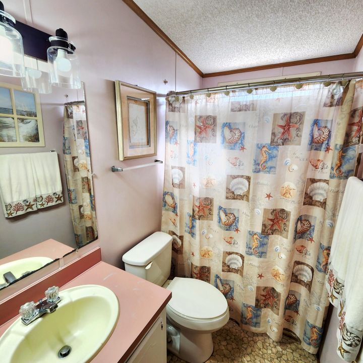 For Sale: $74,999 (2 beds, 2 baths, 768 Square Feet)