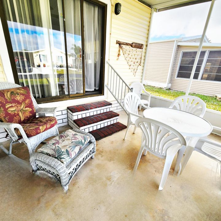 For Sale: $74,999 (2 beds, 2 baths, 768 Square Feet)