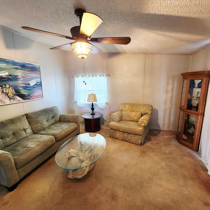 For Sale: $74,999 (2 beds, 2 baths, 768 Square Feet)