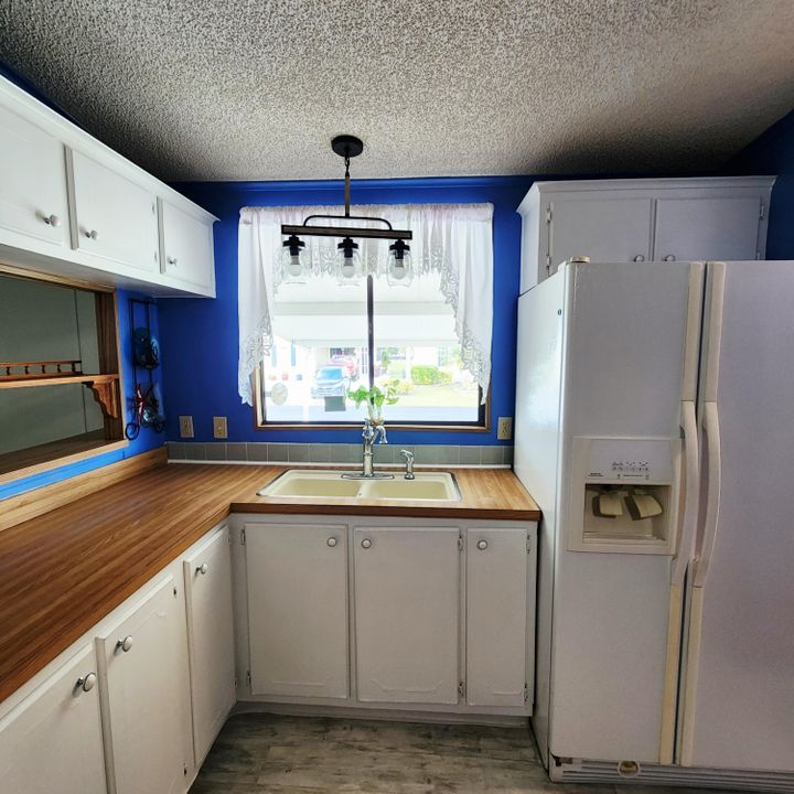 For Sale: $74,999 (2 beds, 2 baths, 768 Square Feet)