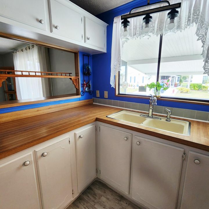 For Sale: $74,999 (2 beds, 2 baths, 768 Square Feet)