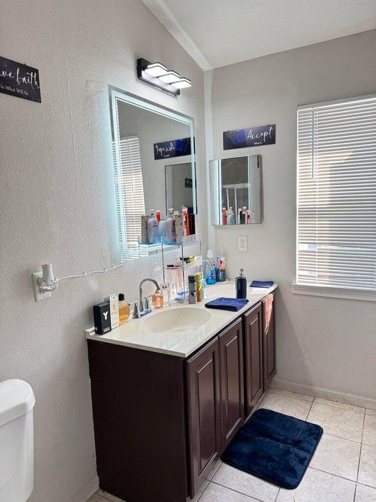 На продажу: $399,000 (3 спален, 2 ванн, 1570 Квадратных фут)