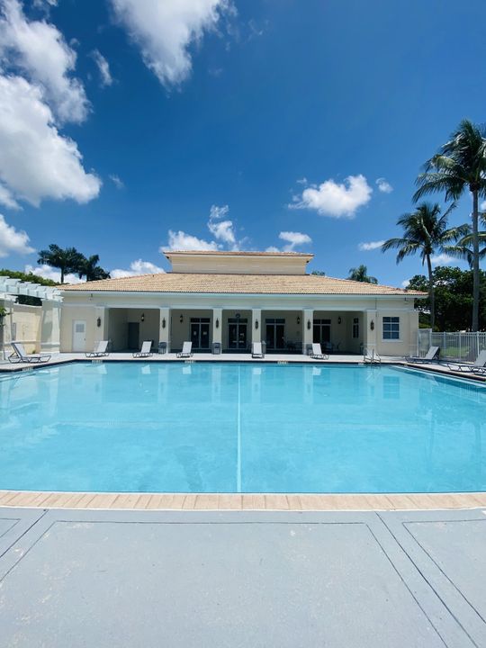 На продажу: $399,000 (3 спален, 2 ванн, 1570 Квадратных фут)