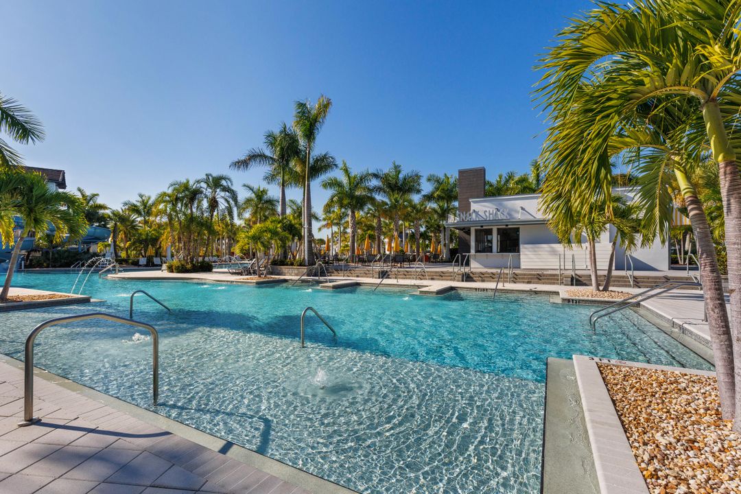 Active With Contract: $3,500 (3 beds, 3 baths, 2041 Square Feet)