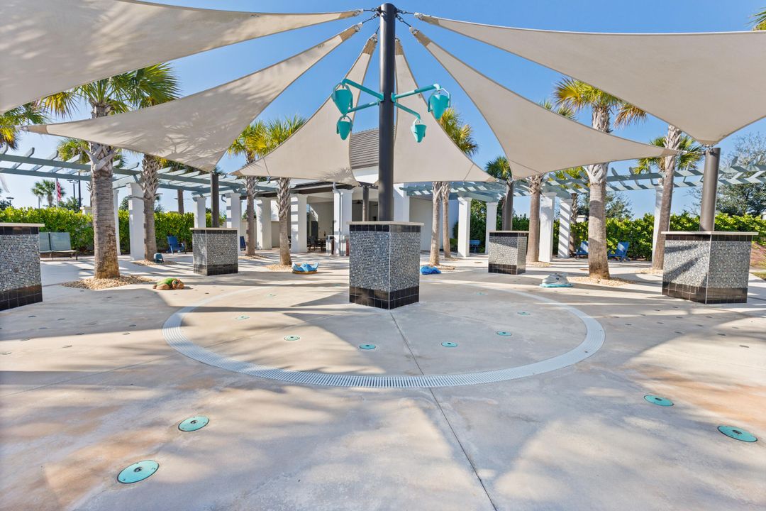 Active With Contract: $3,500 (3 beds, 3 baths, 2041 Square Feet)