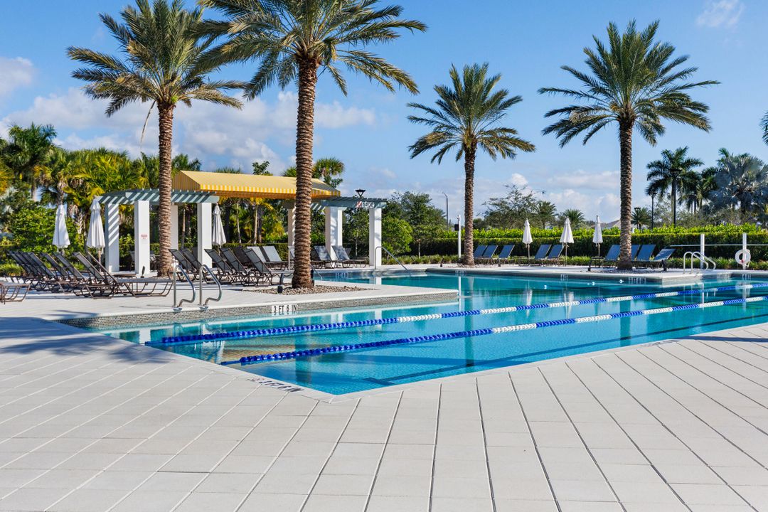 Active With Contract: $3,500 (3 beds, 3 baths, 2041 Square Feet)