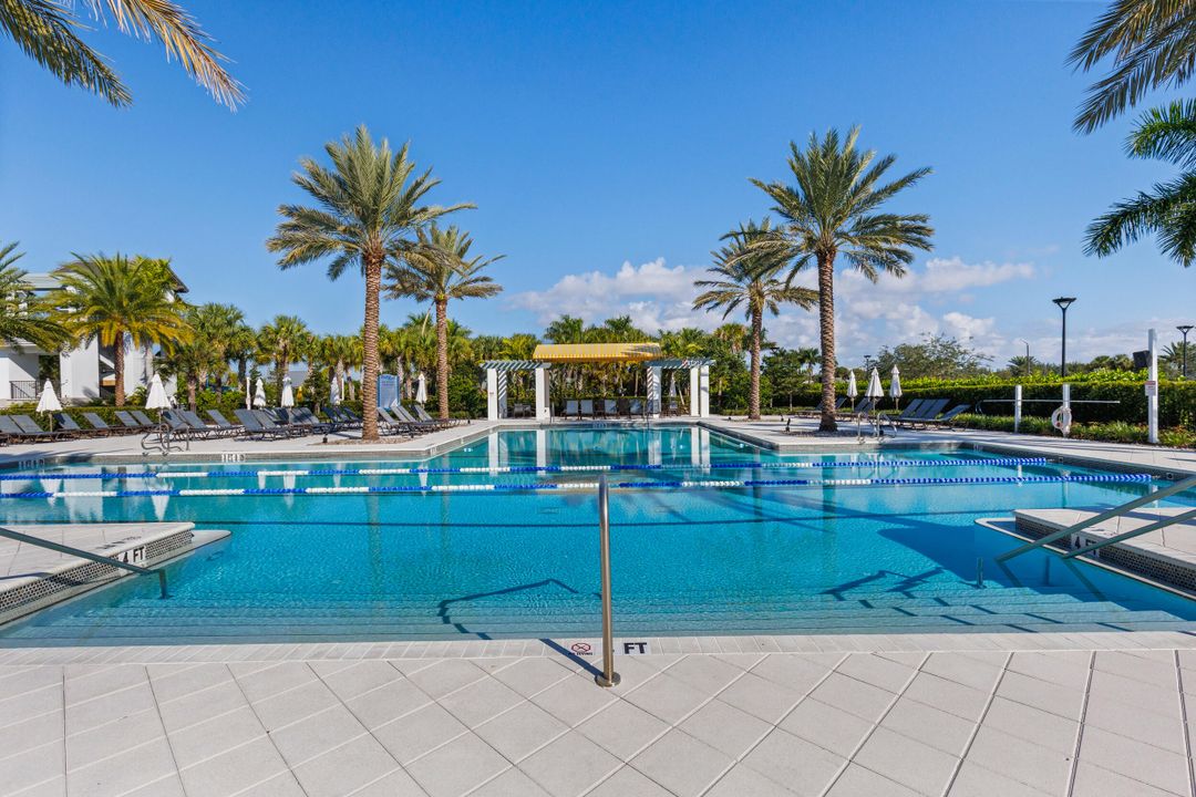 Active With Contract: $3,500 (3 beds, 3 baths, 2041 Square Feet)