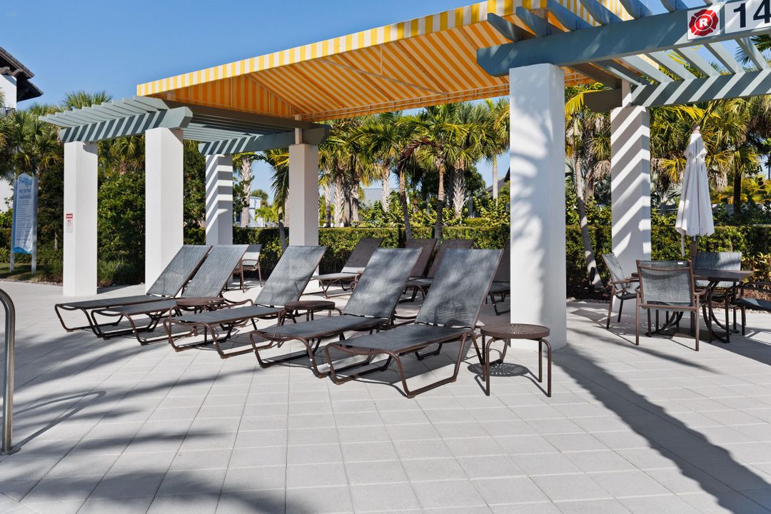 Active With Contract: $3,500 (3 beds, 3 baths, 2041 Square Feet)