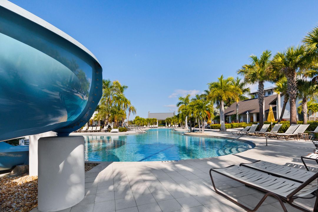 Active With Contract: $3,500 (3 beds, 3 baths, 2041 Square Feet)