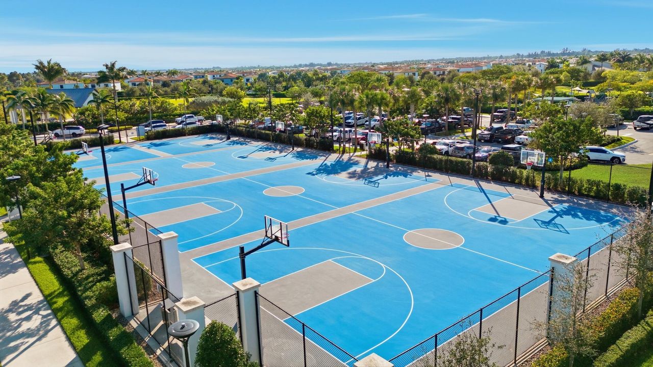 Active With Contract: $3,500 (3 beds, 3 baths, 2041 Square Feet)