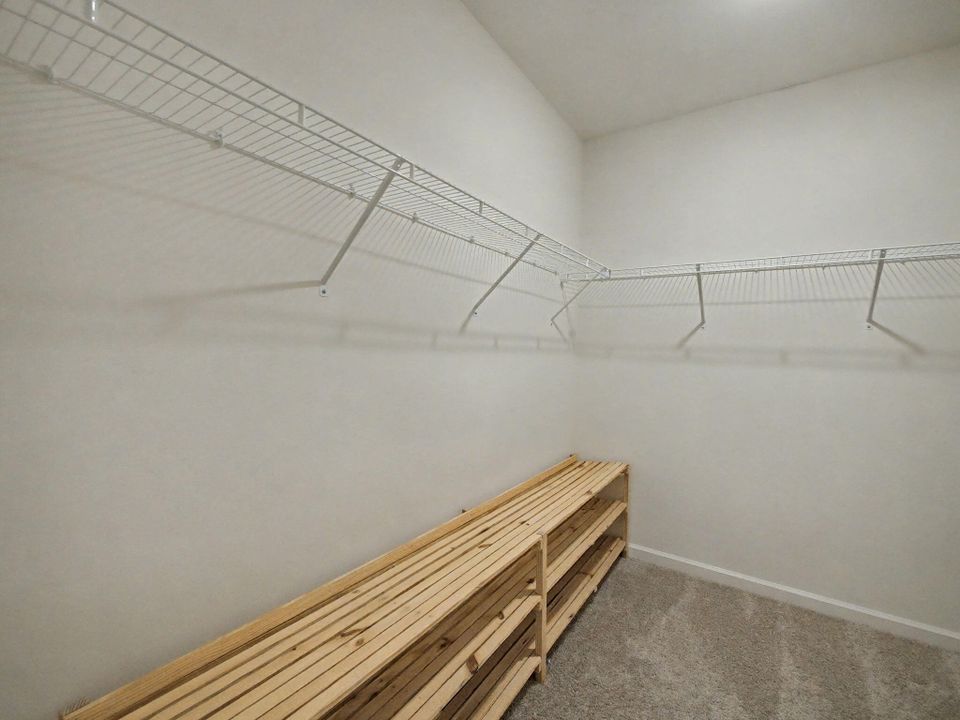 На продажу: $445,000 (4 спален, 2 ванн, 1827 Квадратных фут)